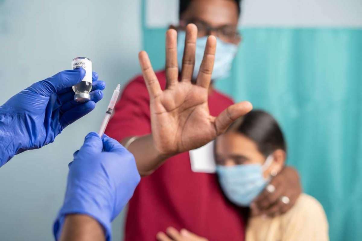Selective,focus,on,coronavirus,vaccination,bottle, ,concept,of,parents