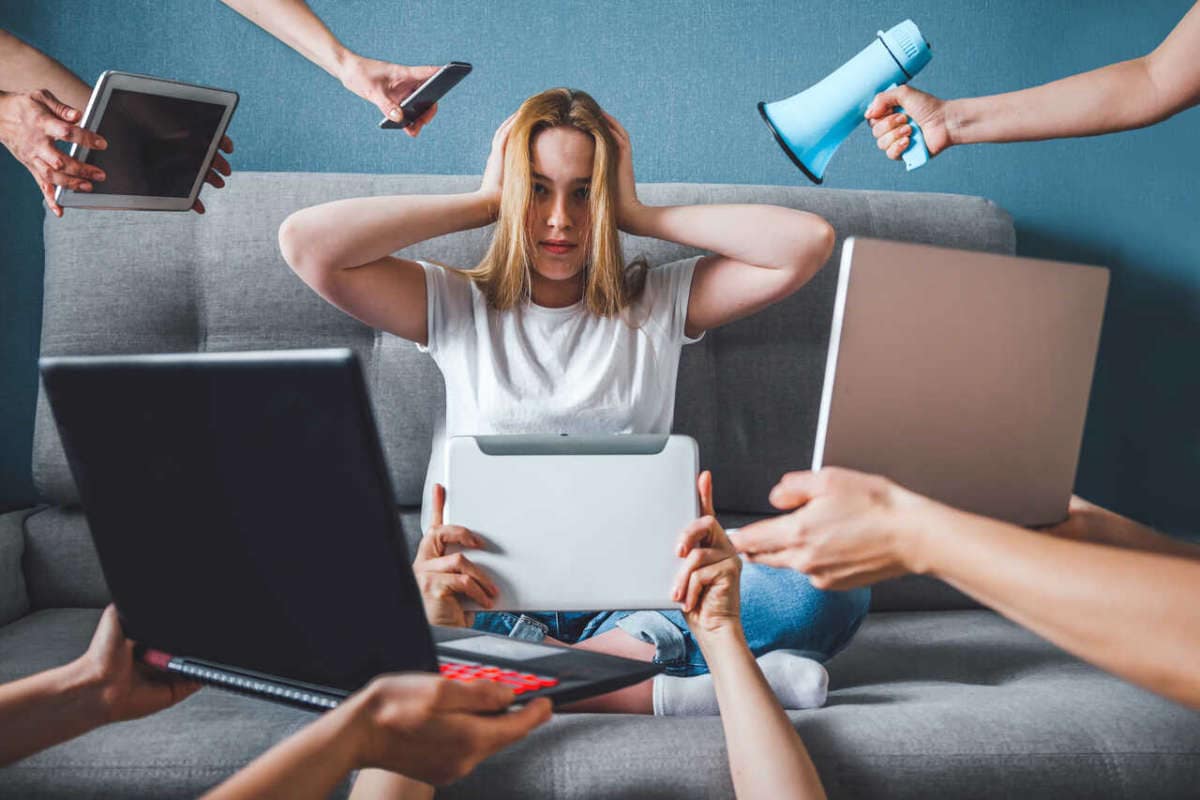 Informational,digital,detox.,fake,news.,a,girl,in,stress,and